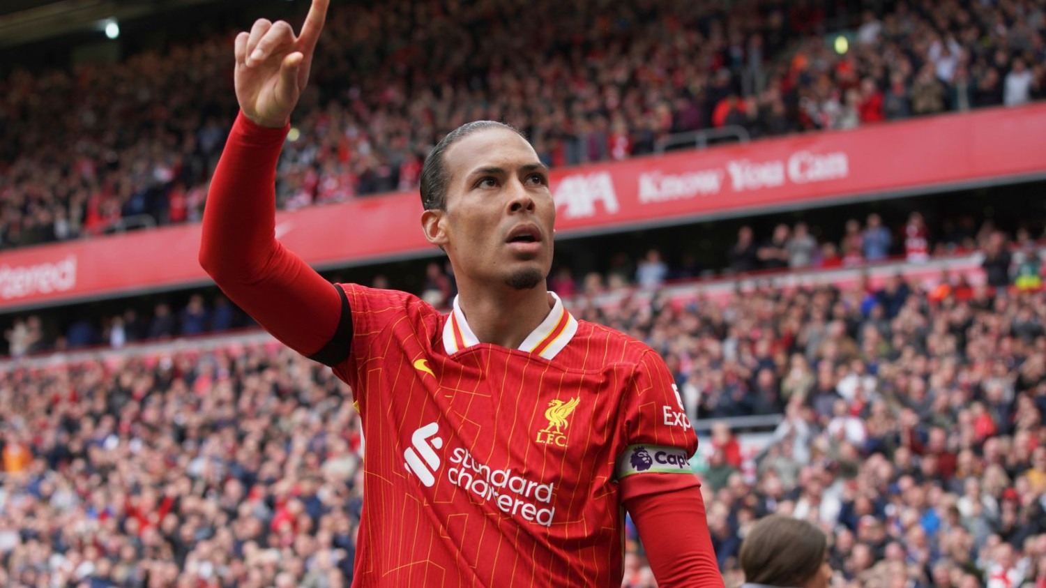 Virgil van Dijk imzayı attı